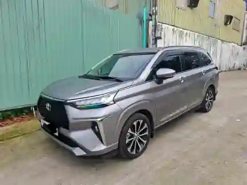 CẦM Ô TÔ ĐANG VAY NGÂN HÀNG LÃI XUẤT THẤP