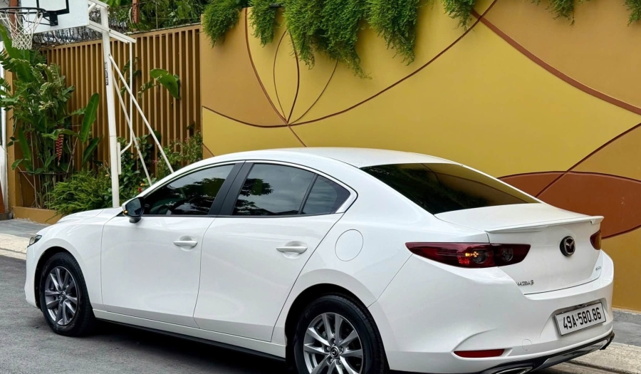 Cầm xe ô tô biển tỉnh tại TPHCM: Giải ngân siêu tốc