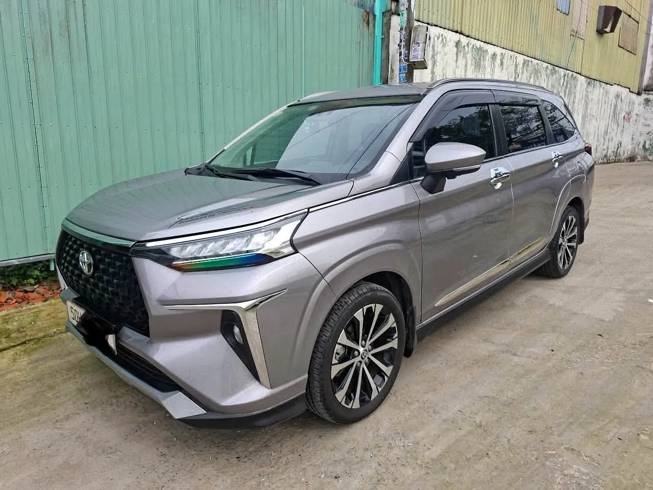 Cầm Xe Ô Tô Lãi Suất Thấp